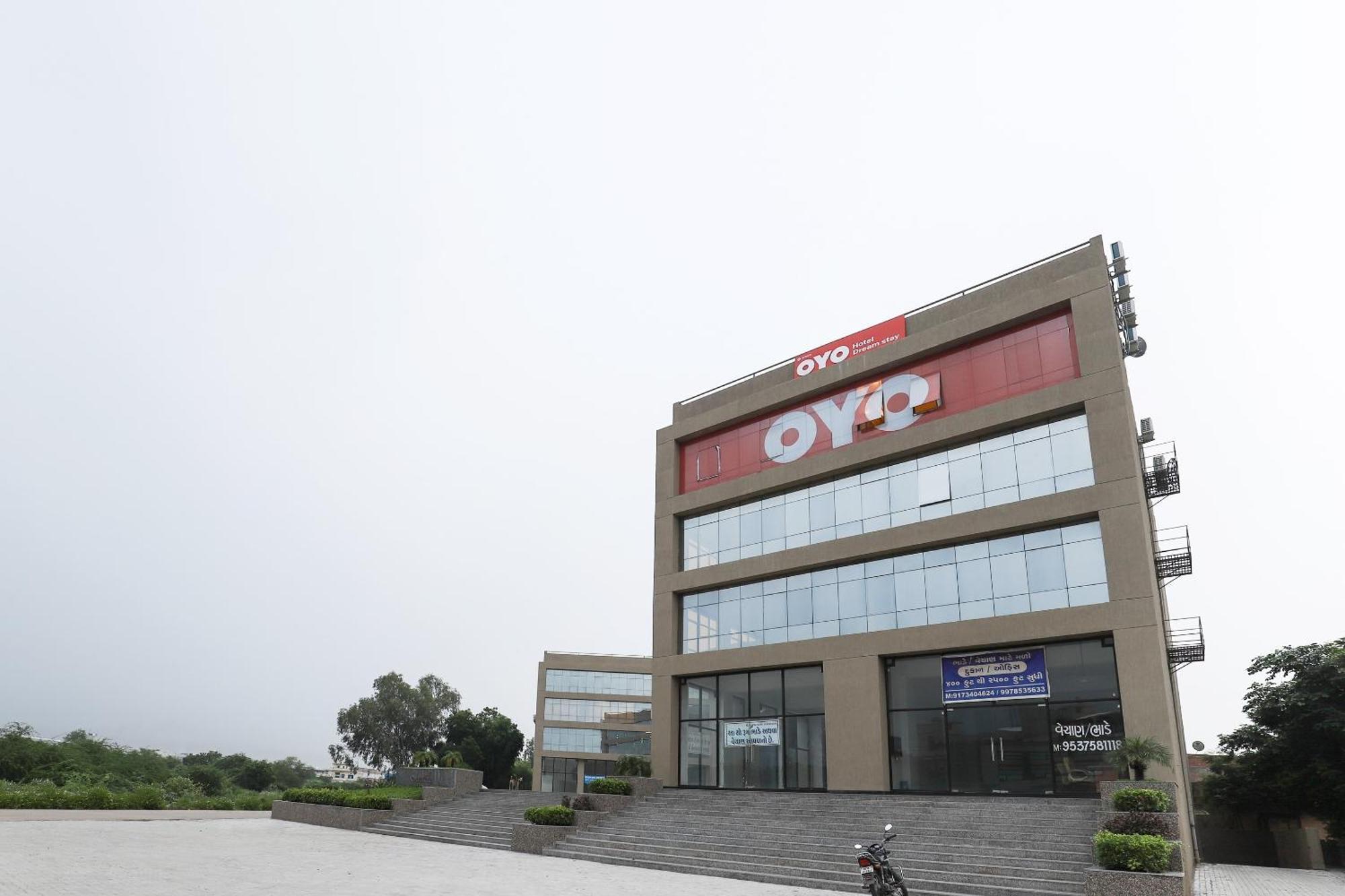 Hotel O Dream Stay Sarkhej Екстер'єр фото