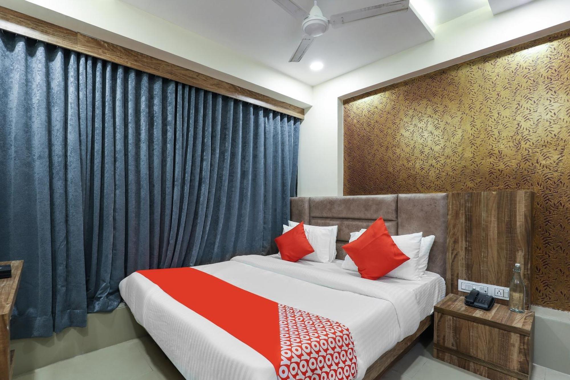 Hotel O Dream Stay Sarkhej Екстер'єр фото